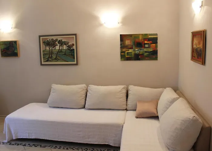 Adagio Theatre Apartment Split