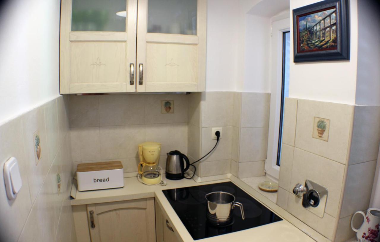 Adagio Theatre Apartment