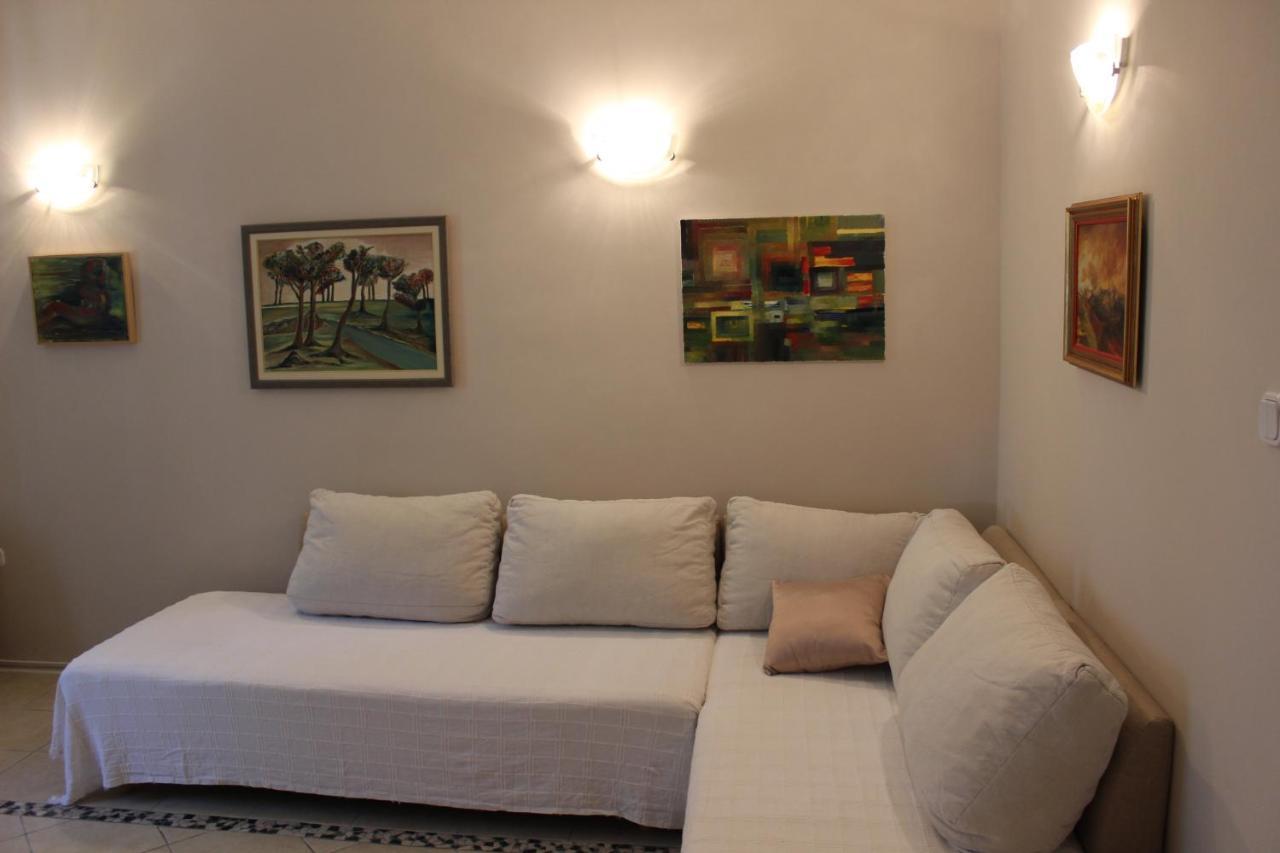 Apartment Adagio Theatre Split